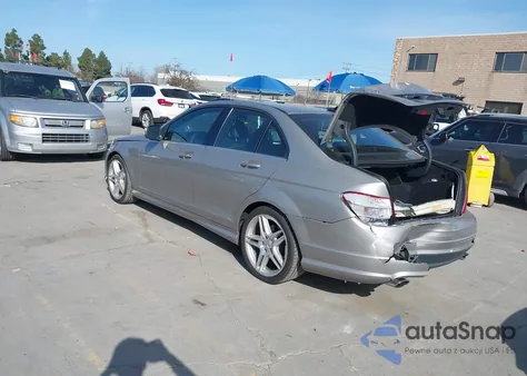 2008 Mercedes-Benz C 300 Luxury/Sport из США, поврежденный, VIN WDDGF54X18R017162